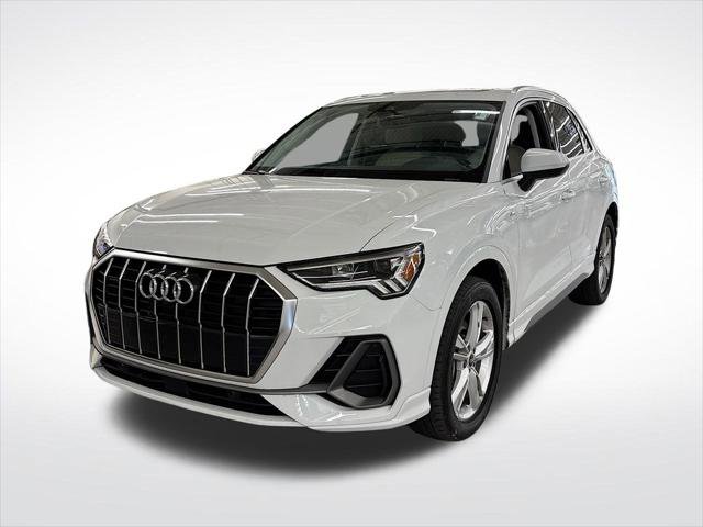 Certified 2024 Audi Q3 2.0T Premium Plus w/ Premium Plus Package AWD/4WD image 1