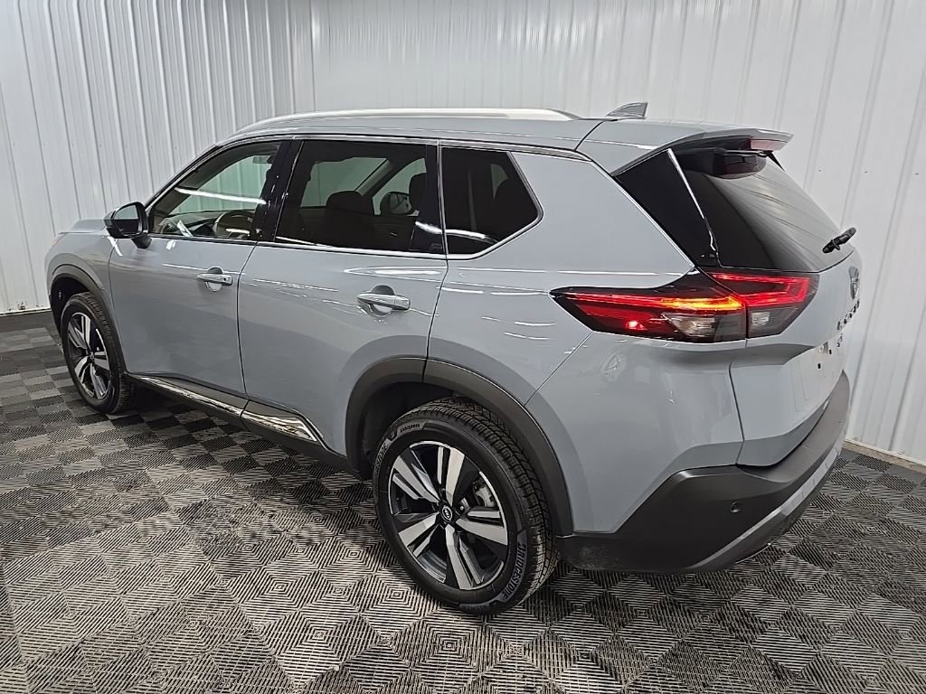 Used 2023 Nissan Rogue SL image 9