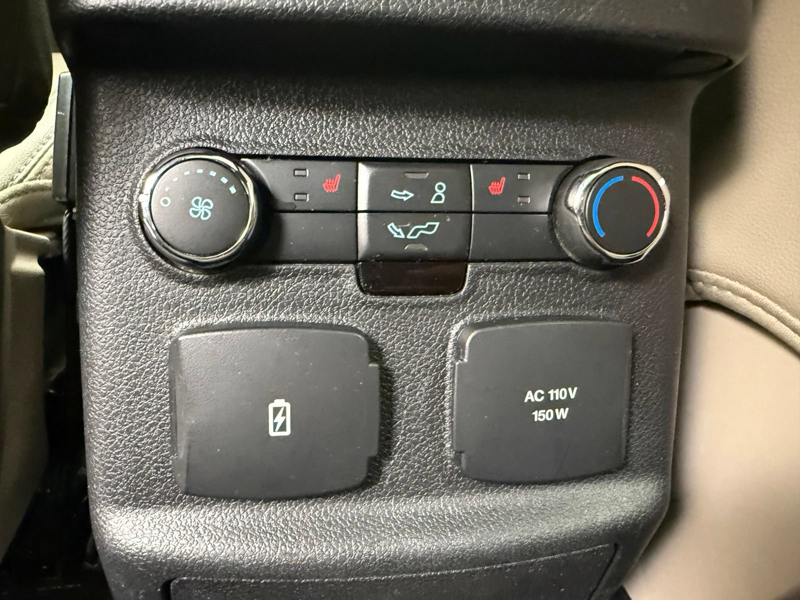 Used 2018 Ford Explorer Limited w/ Equipment Group 301A AWD/4WD image 25