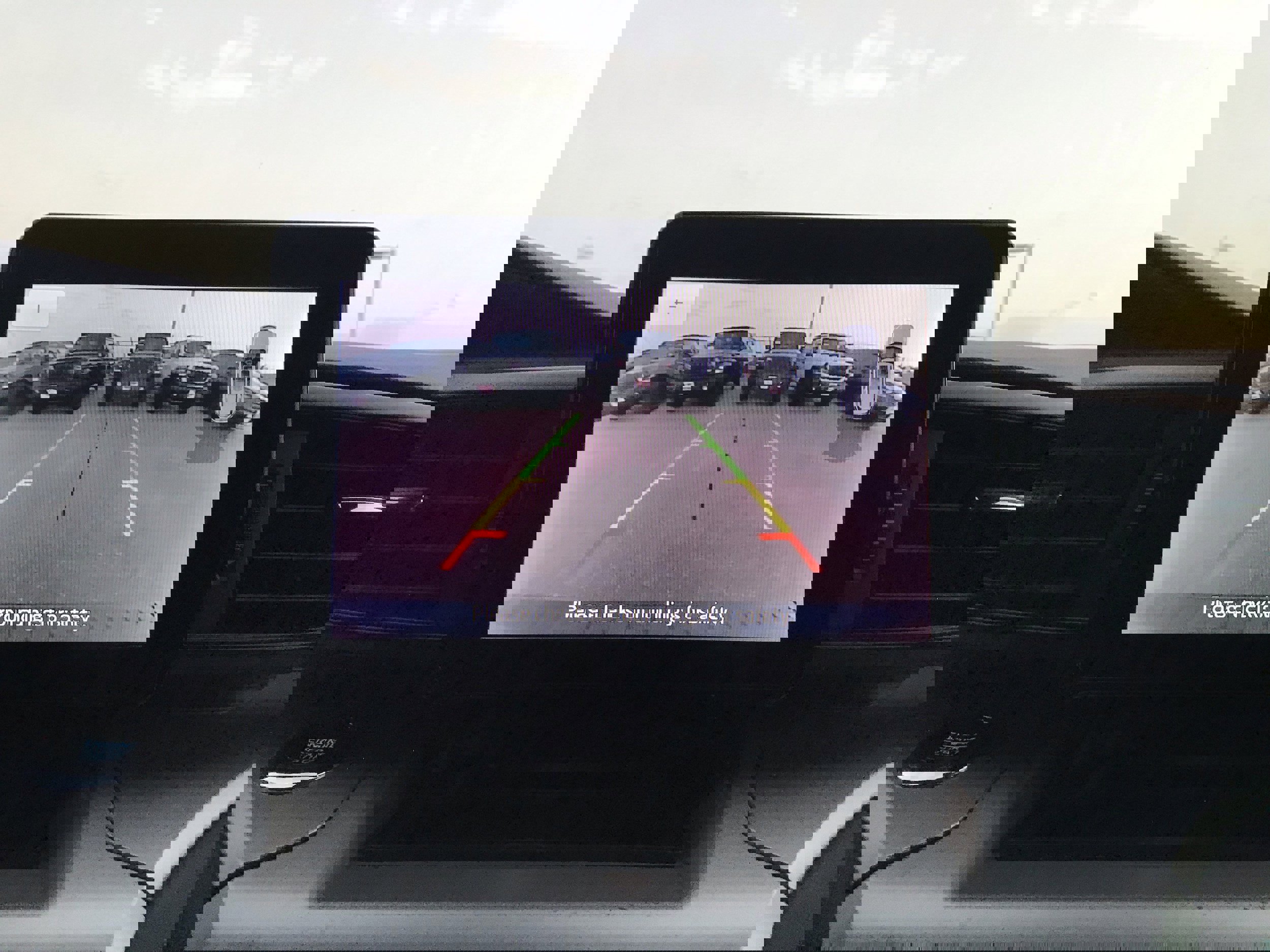 Used 2022 Ford Explorer XLT image 33