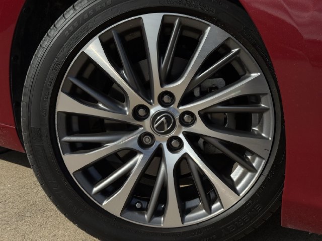 Used 2019 Lexus ES 350 w/ Premium Package FWD image 9