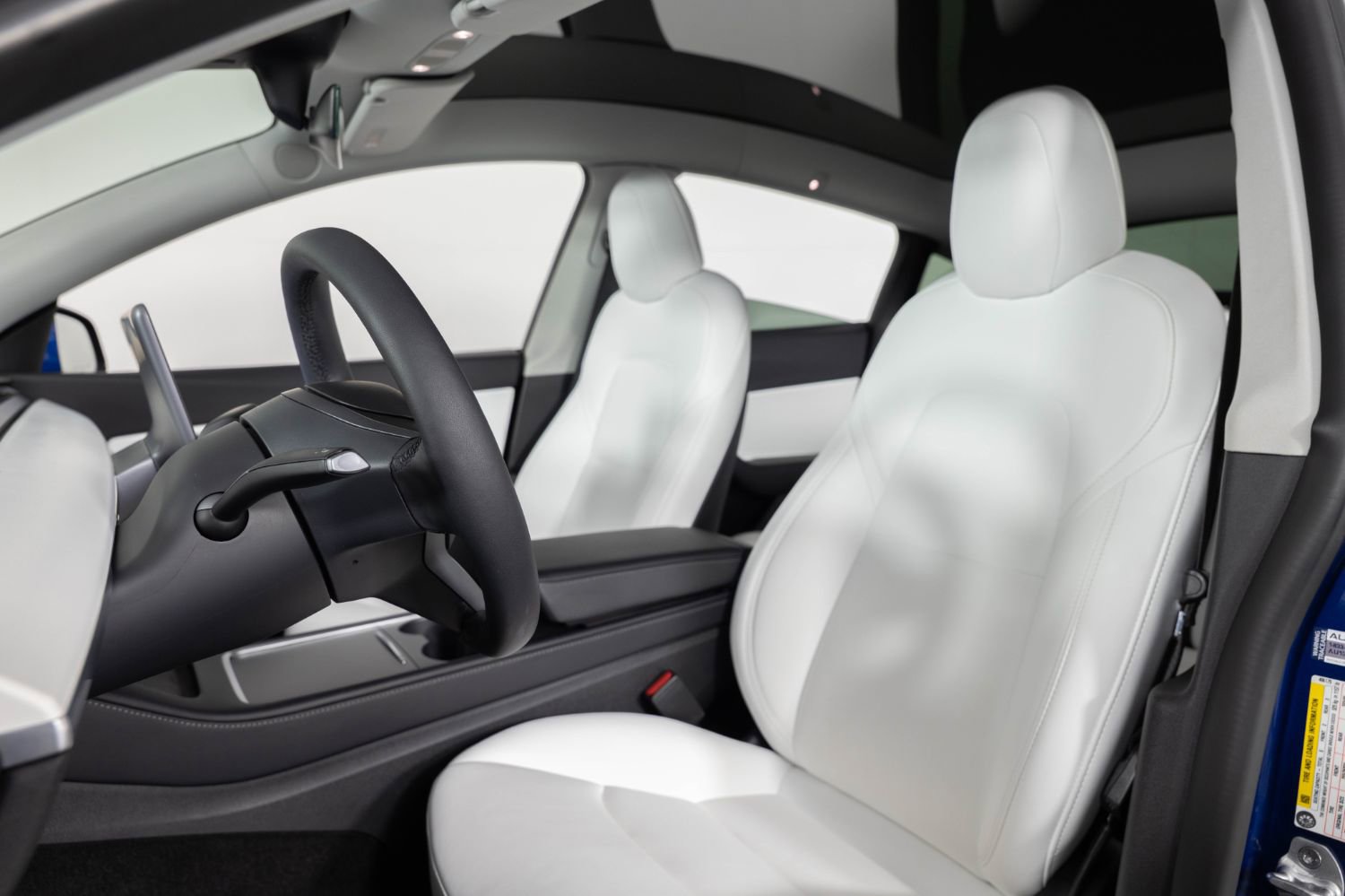 Used 2022 Tesla Model Y Performance AWD/4WD image 16