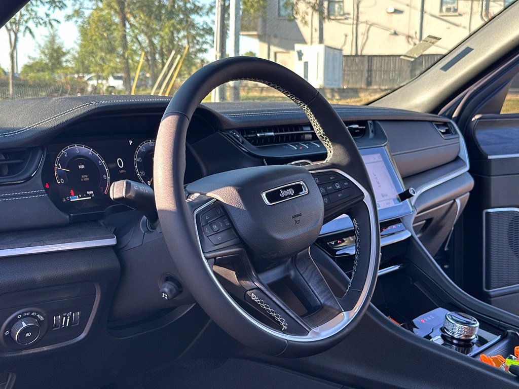 New 2027 Jeep Grand Cherokee L Limited AWD/4WD image 26