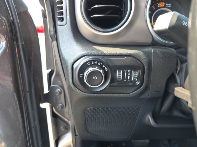 Used 2020 Jeep Wrangler Unlimited Sport S AWD/4WD image 18