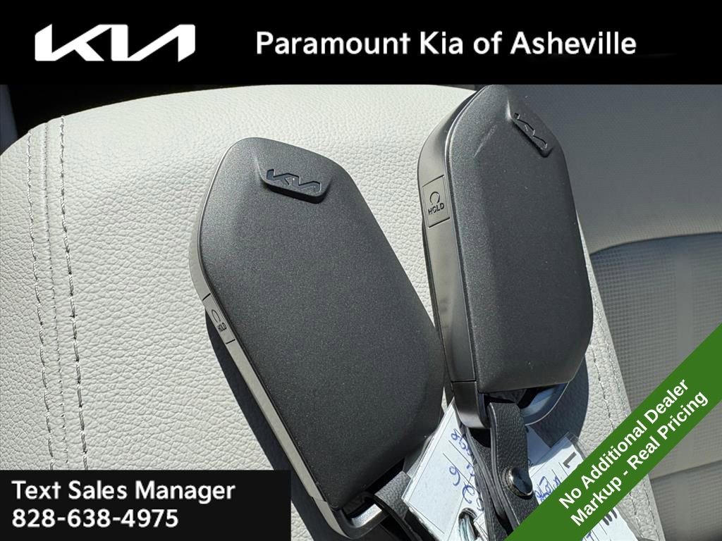 New 2026 Kia Sportage EX image 27