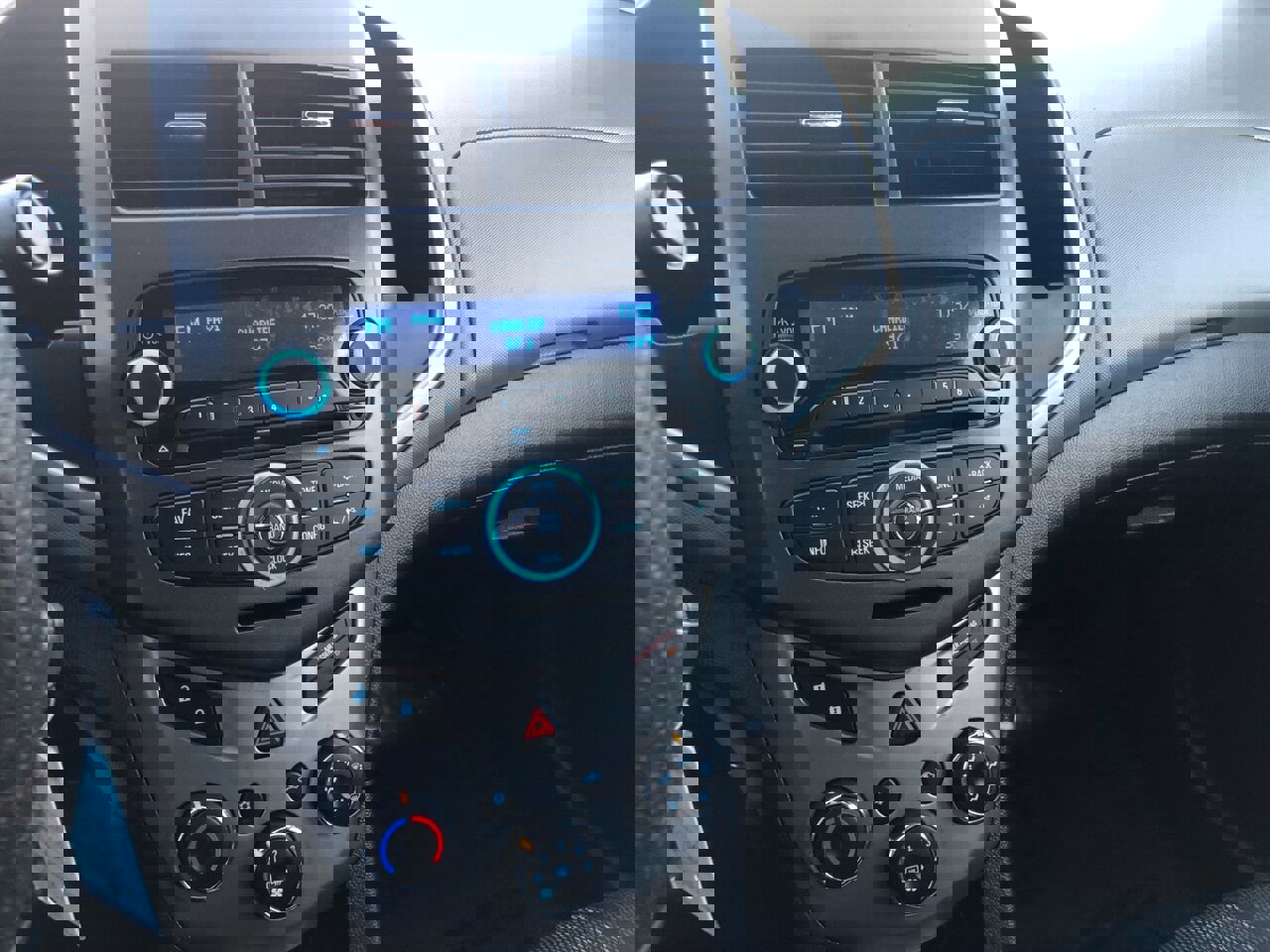 Used 2014 Chevrolet Sonic LT image 13