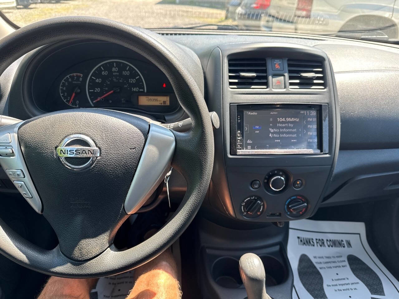 Used 2015 Nissan Versa S FWD image 10