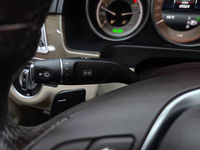 Used 2016 Mercedes-Benz E 350 Sedan image 21
