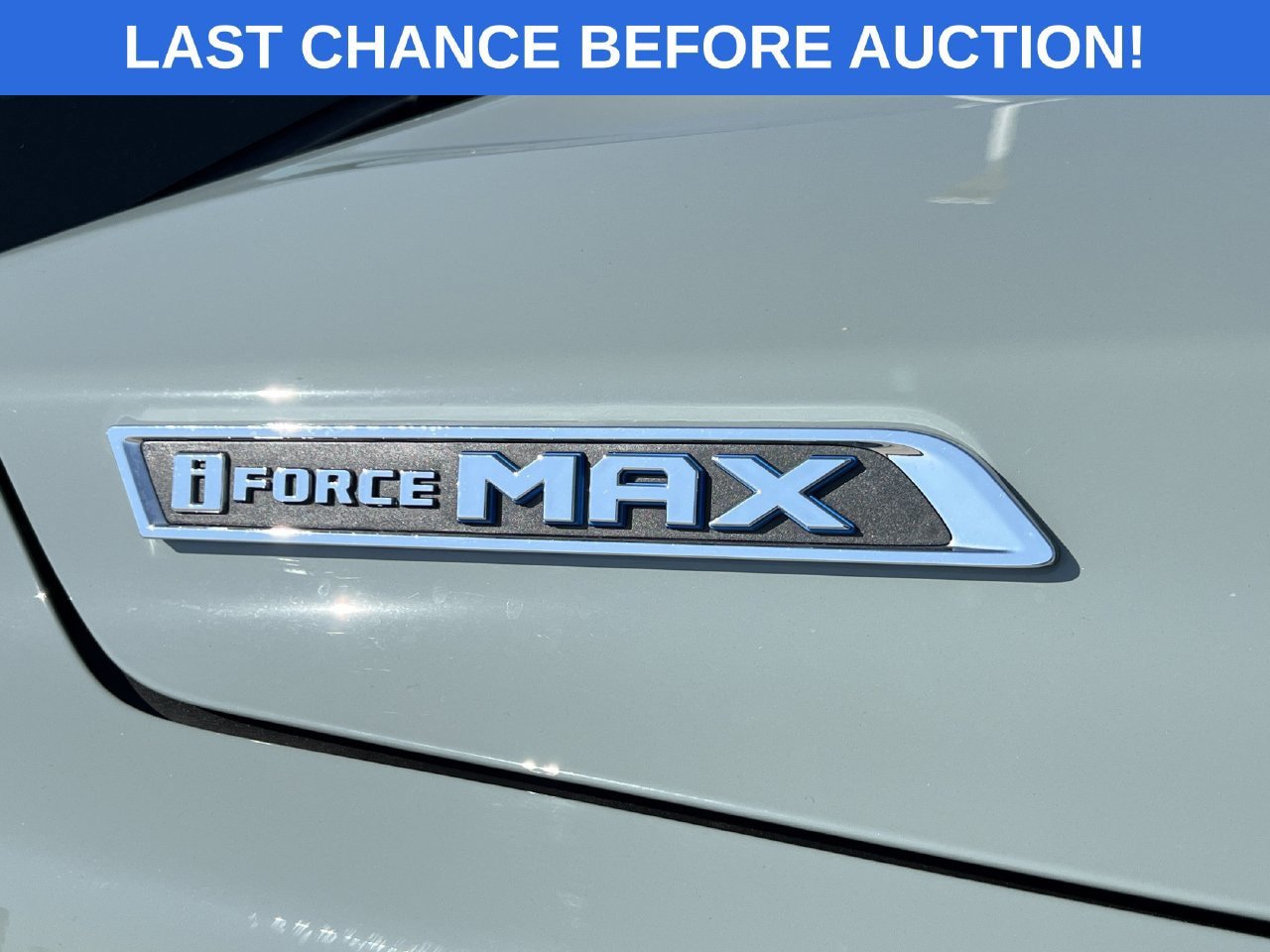 Used 2025 Toyota Sequoia Limited RWD image 9