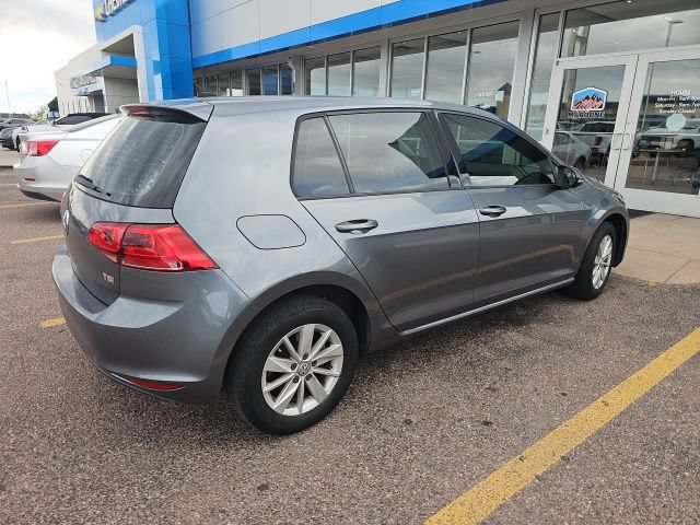 Used 2017 Volkswagen Golf S FWD image 3