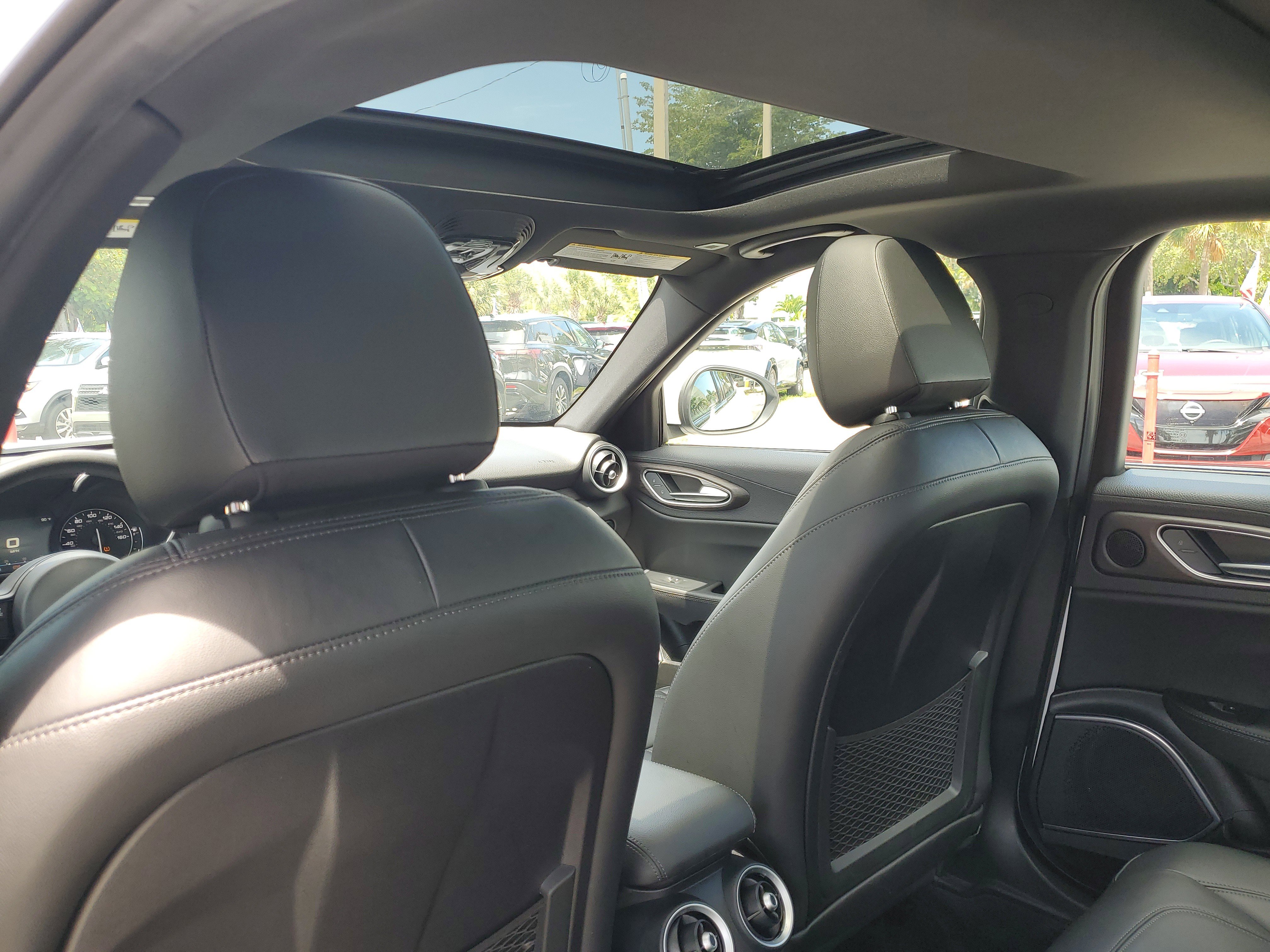 Used 2022 Alfa Romeo Giulia Ti image 14