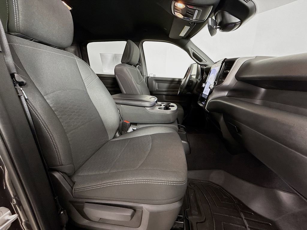 Used 2025 RAM 2500 Tradesman image 31