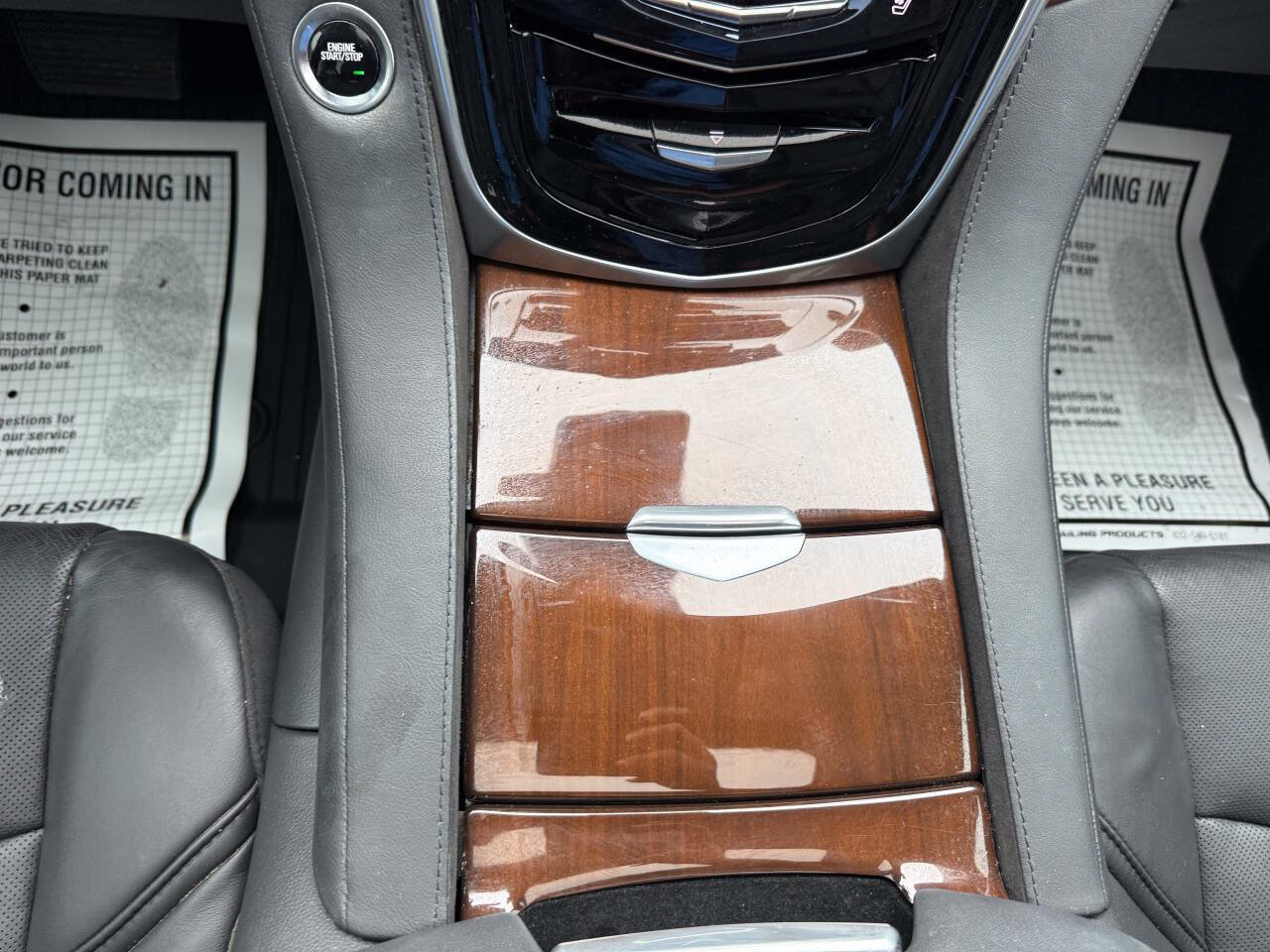 Used 2020 Cadillac Escalade ESV Luxury RWD image 31