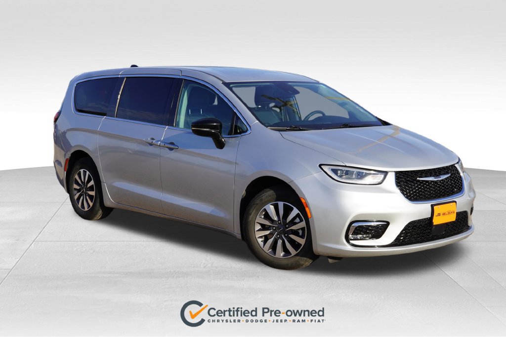 Used 2024 Chrysler Pacifica Limited