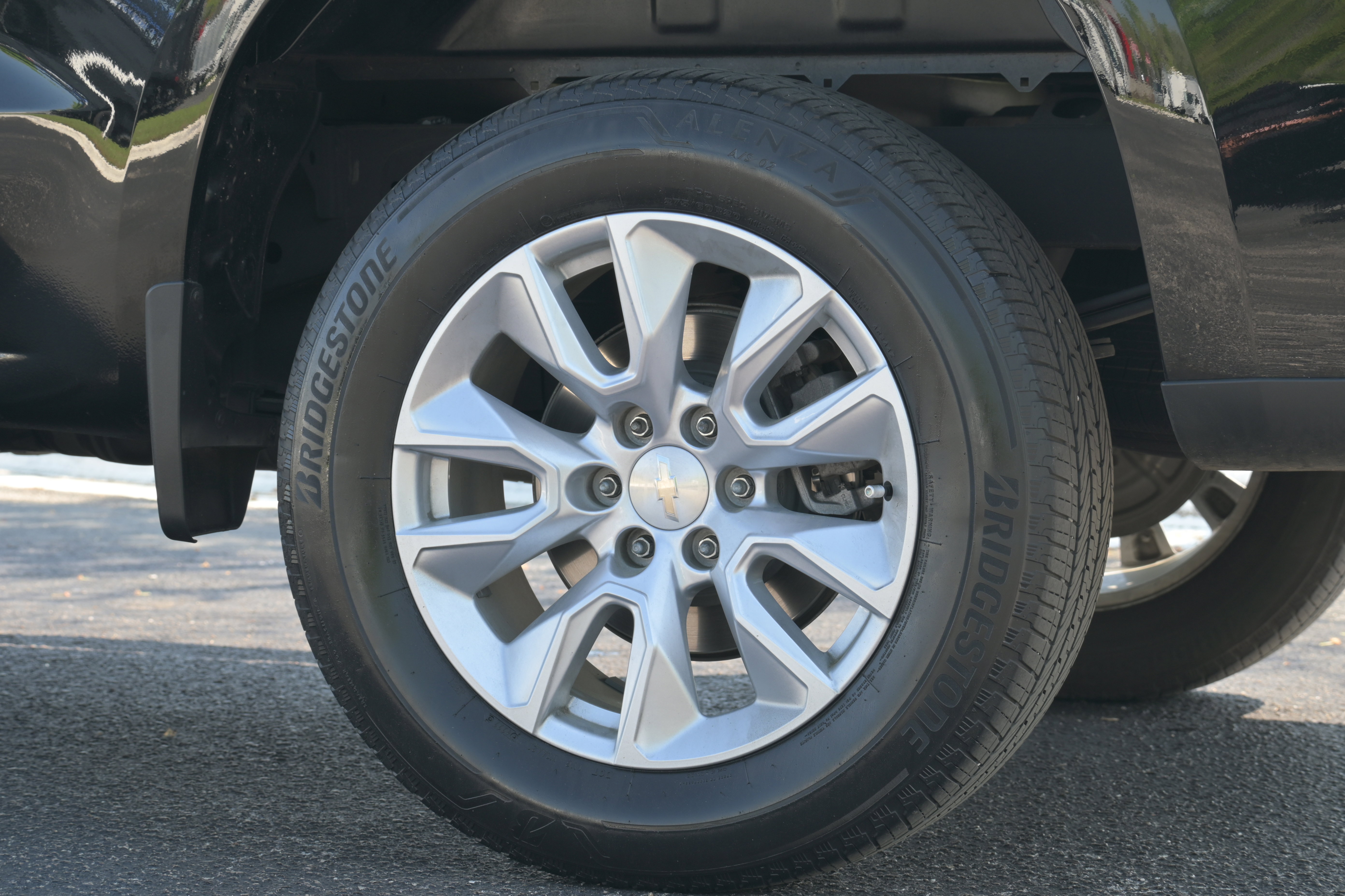 Used 2023 Chevrolet Silverado 1500 Custom image 32