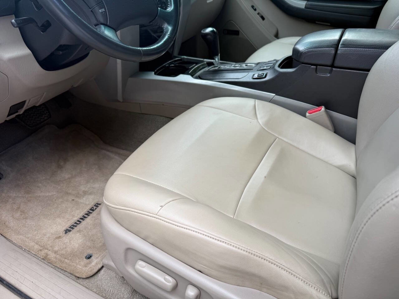 Used 2007 Toyota 4Runner Limited image 11