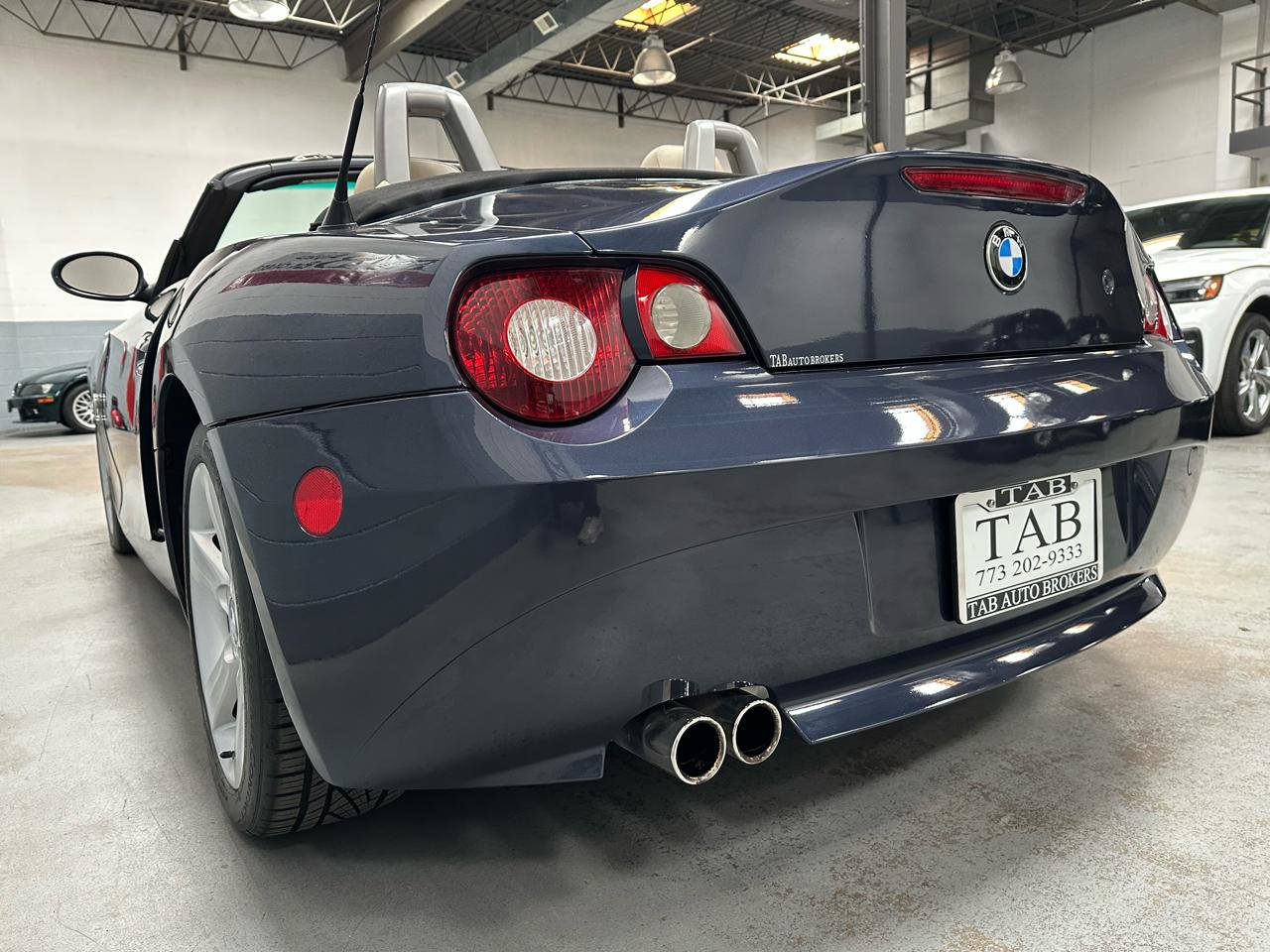 Used 2005 BMW Z4 3.0i image 5