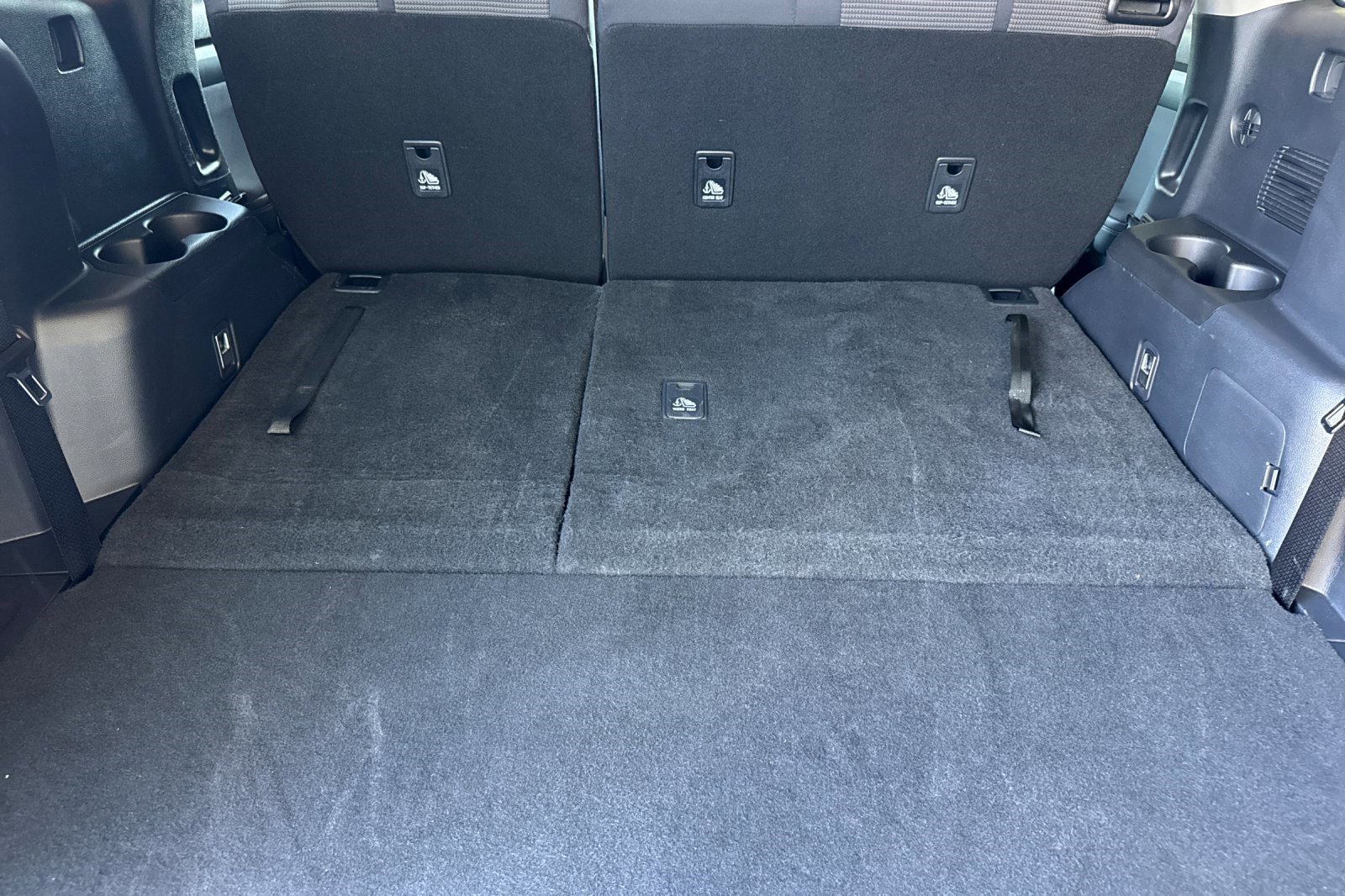 Used 2025 Toyota Highlander LE image 12