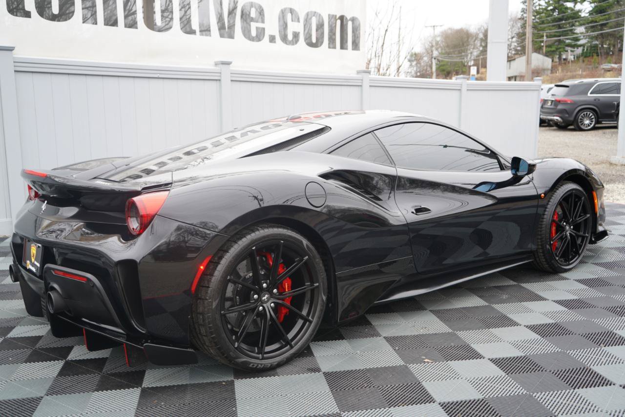 Used 2020 Ferrari 488 Pista Coupe RWD image 5