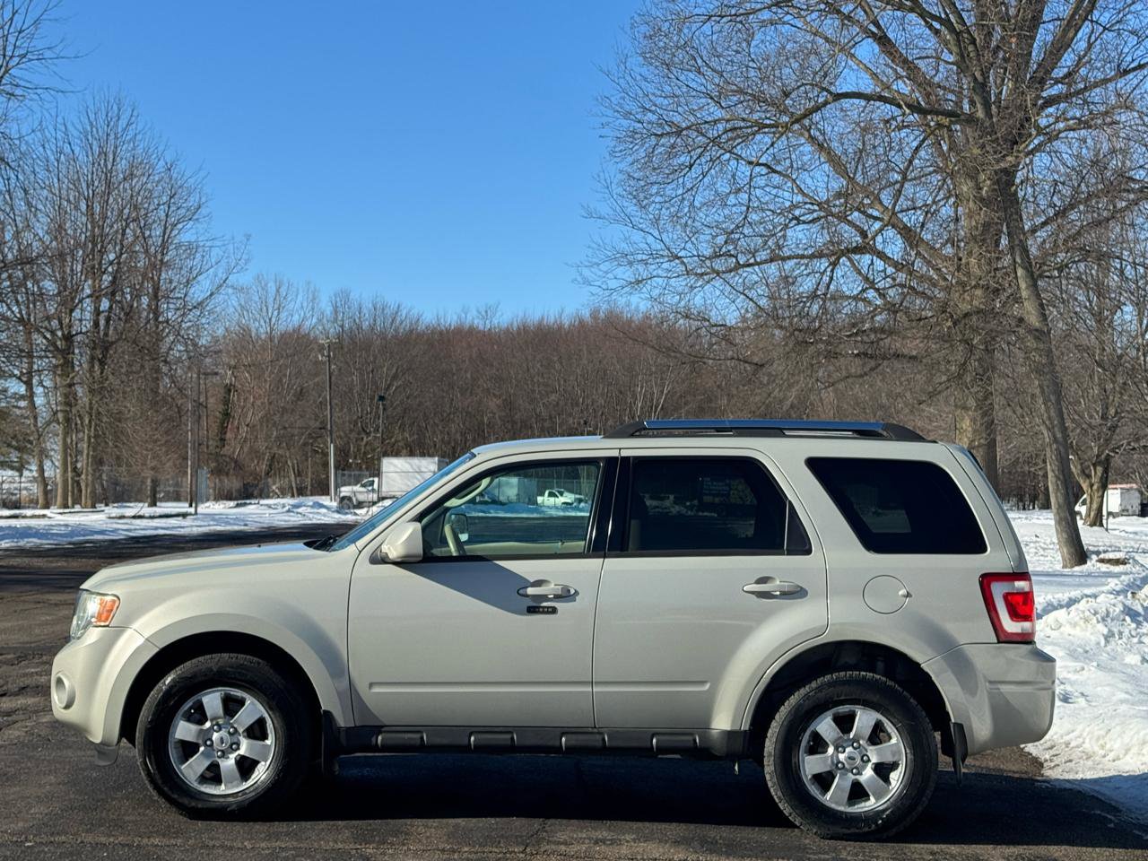 Used 2009 Ford Escape Limited AWD/4WD image 10