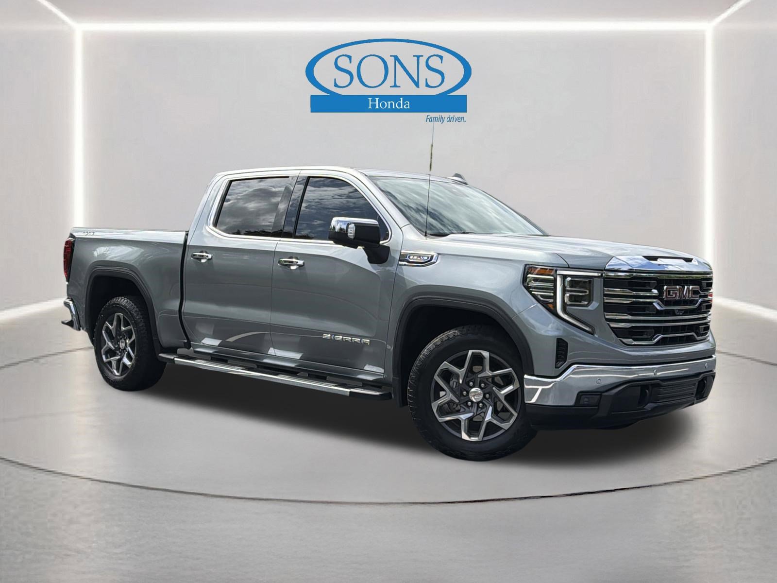 Used 2025 GMC Sierra 1500 SLT w/ SLT Premium Package AWD/4WD video 1