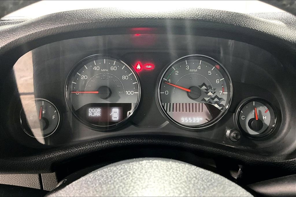 Used 2017 Jeep Wrangler Unlimited Sahara image 26