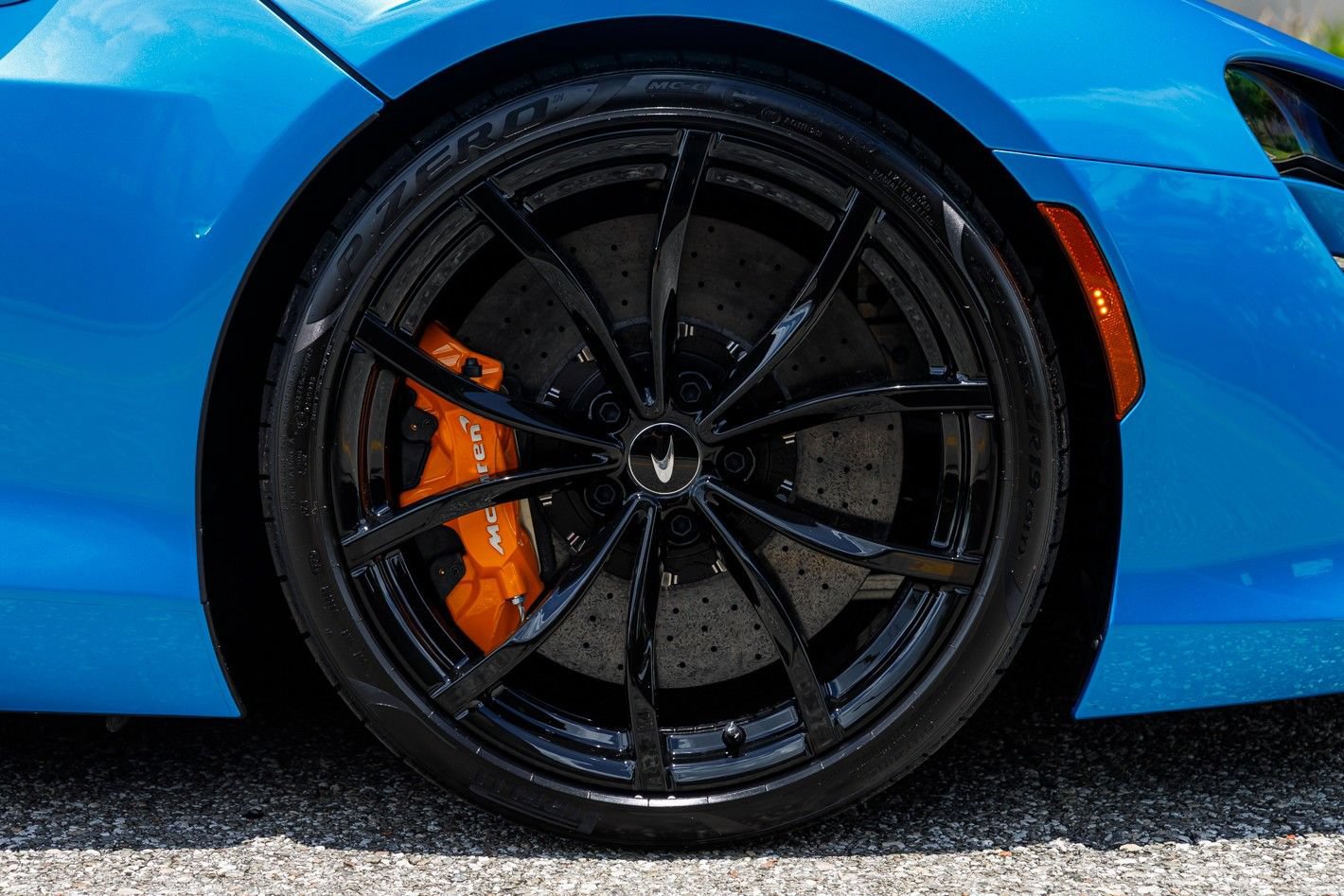 New 2026 McLaren Artura Spider RWD image 34
