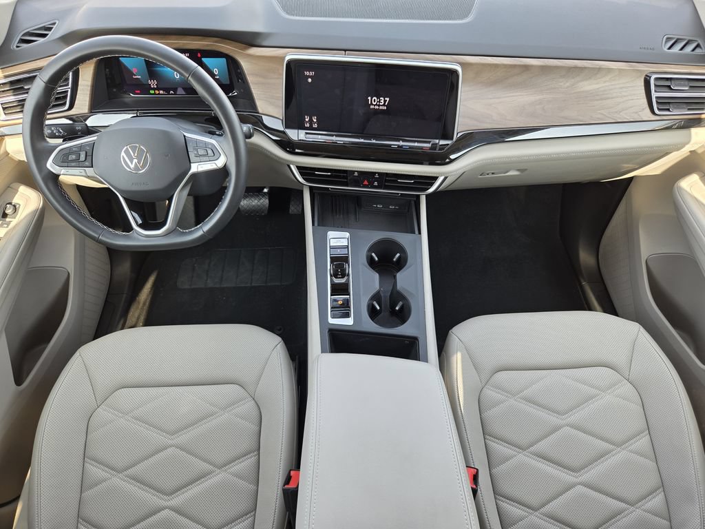 Used 2025 Volkswagen Atlas SE FWD image 22