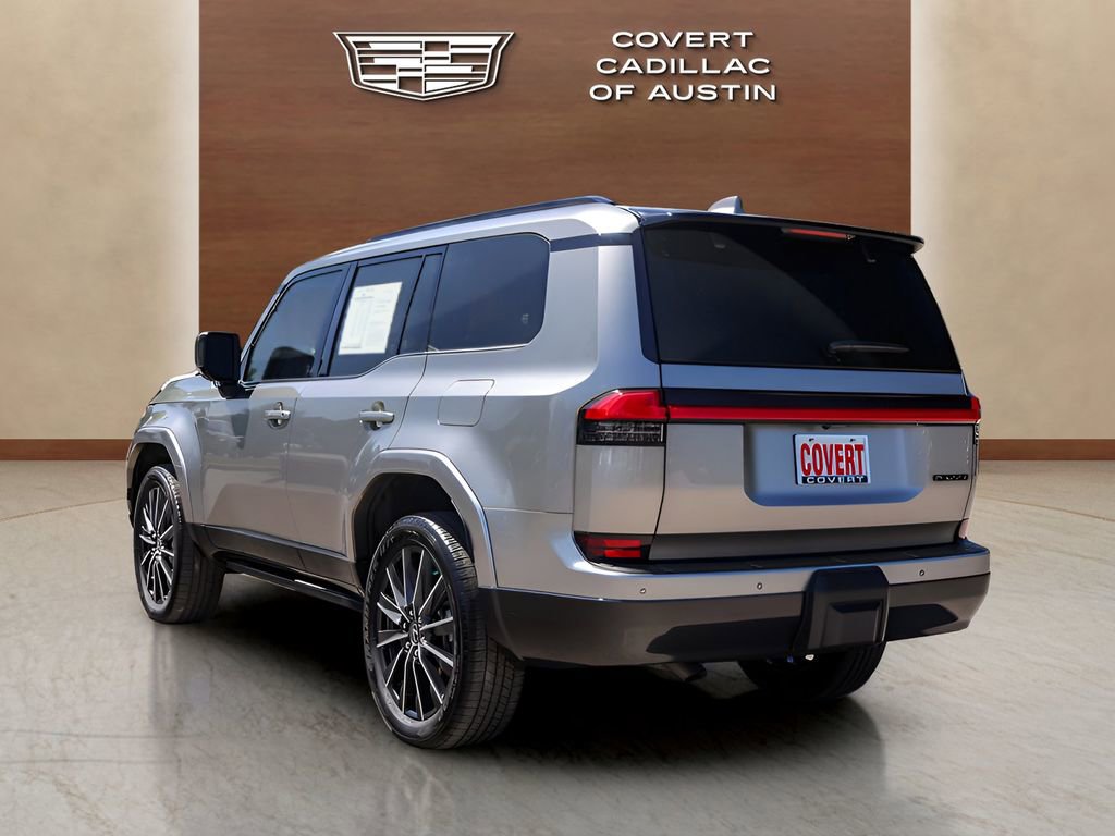 Used 2025 Lexus GX 550 w/ Accessory Package (2T) image 3