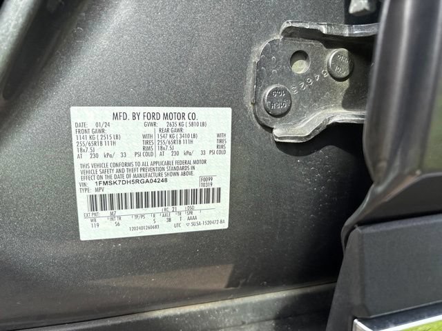 Used 2024 Ford Explorer XLT w/ Equipment Group 202A RWD image 5