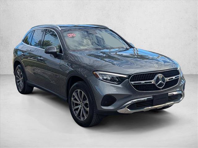 Used 2023 Mercedes-Benz GLC 300 4MATIC image 3