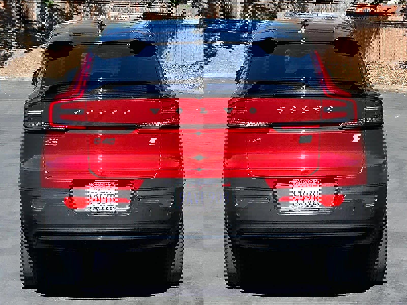 Used 2022 Volvo C40 P8 Recharge Ultimate image 7