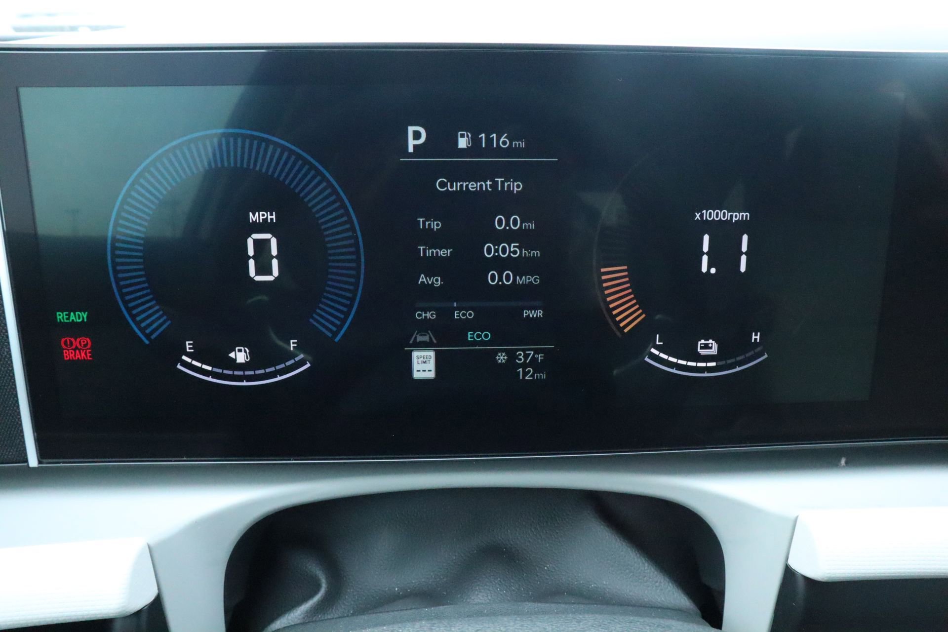 New 2026 Hyundai Tucson Blue SE image 12