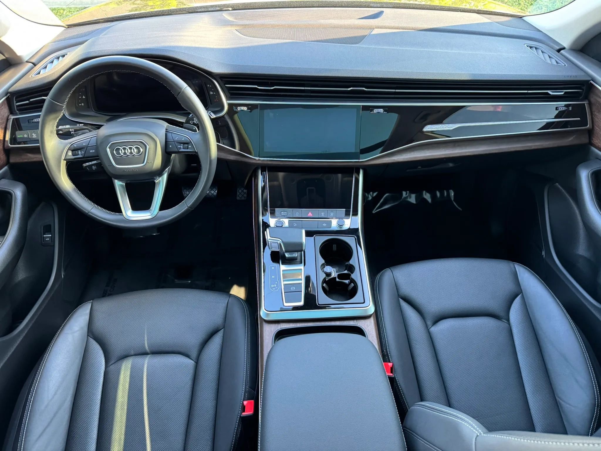 Used 2022 Audi Q8 Premium Plus AWD/4WD image 41