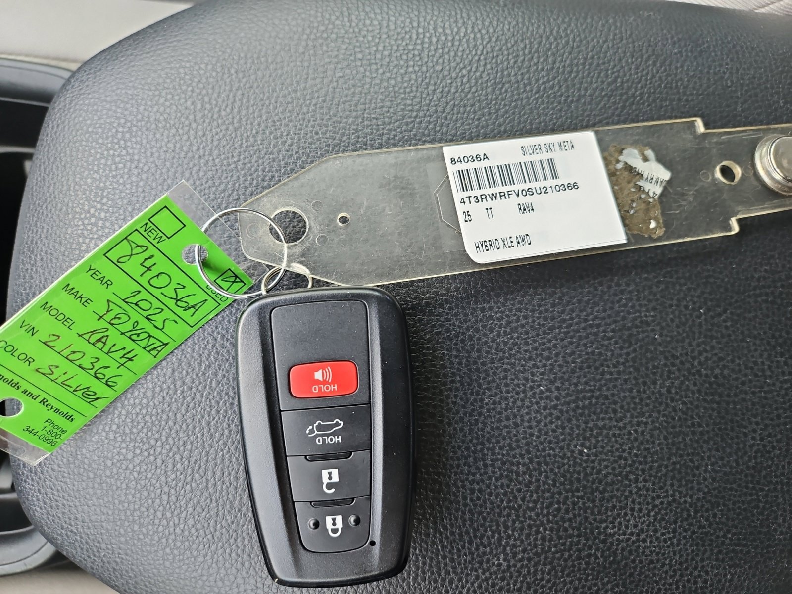 Used 2025 Toyota RAV4 XLE w/ Convenience Package AWD/4WD image 21