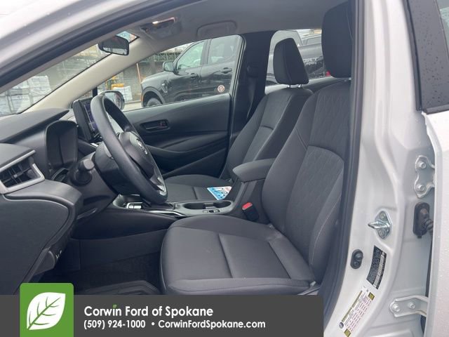 Used 2025 Toyota Corolla LE image 10