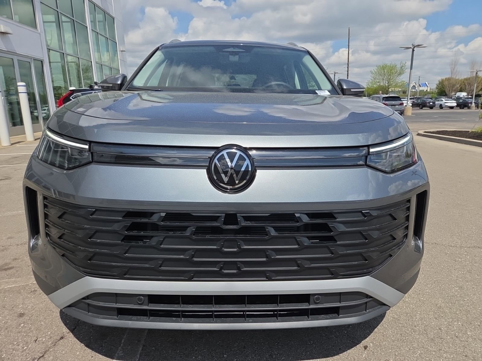 New 2026 Volkswagen Tiguan SE AWD/4WD image 14
