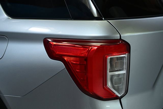 Used 2022 Ford Explorer Limited image 19