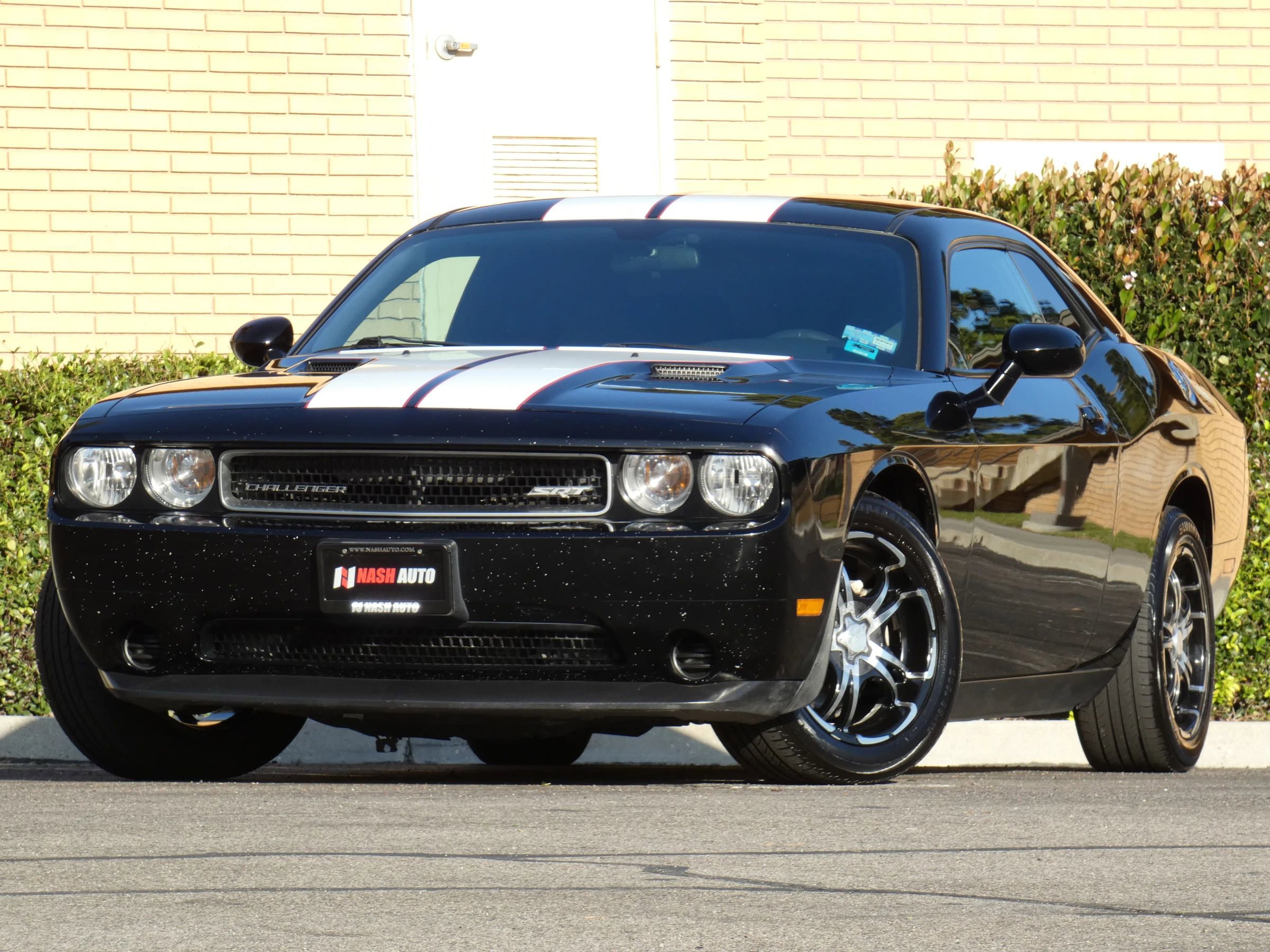 Used 2013 Dodge Challenger SXT image 4