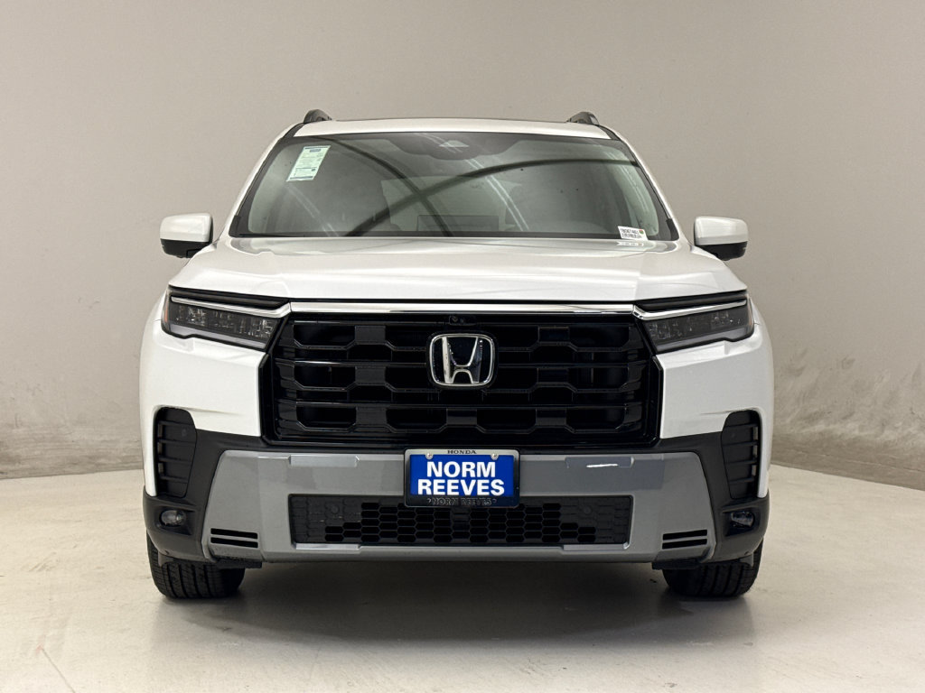 New 2026 Honda Pilot Touring image 3