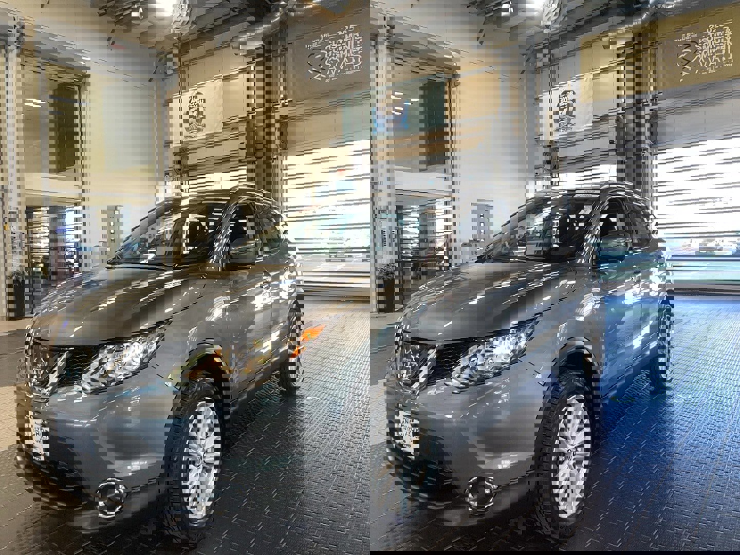 Used 2019 Nissan Rogue Sport SV w/ Technology Package image 3