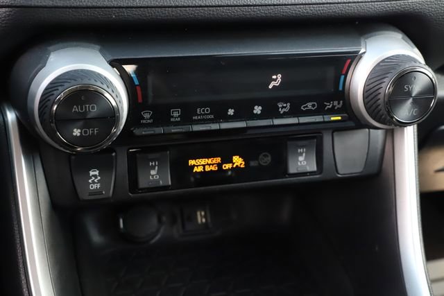 Used 2019 Toyota RAV4 XLE Premium w/ Cold Weather Package AWD/4WD image 30
