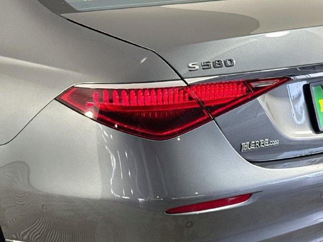 Used 2024 Mercedes-Benz S 580 4MATIC Sedan w/ Warmth & Comfort Package image 35