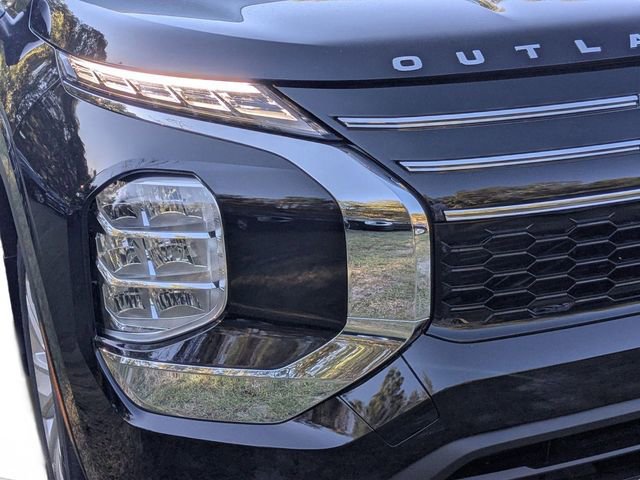 New 2025 Mitsubishi Outlander ES image 10