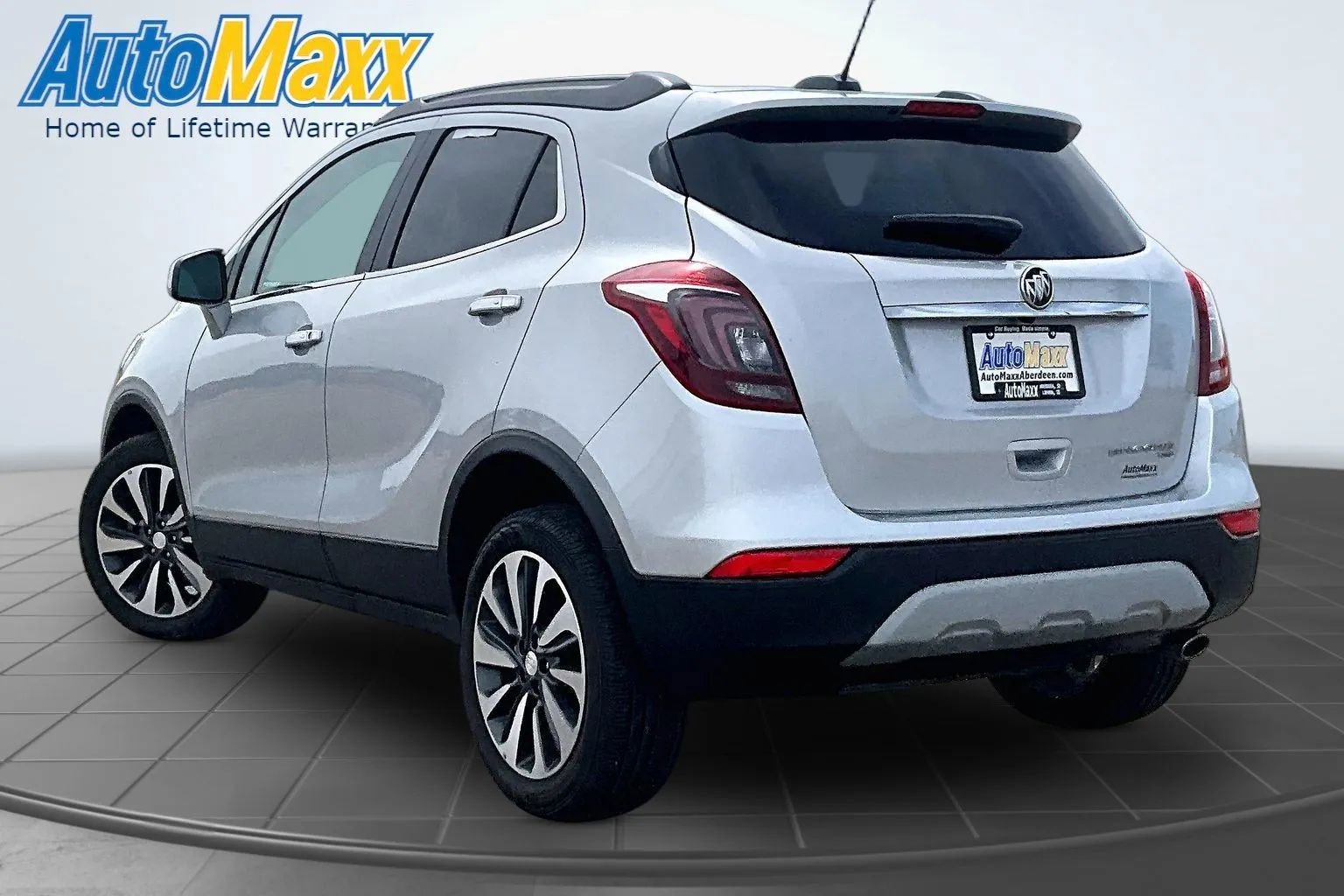Used 2021 Buick Encore Preferred AWD/4WD image 7