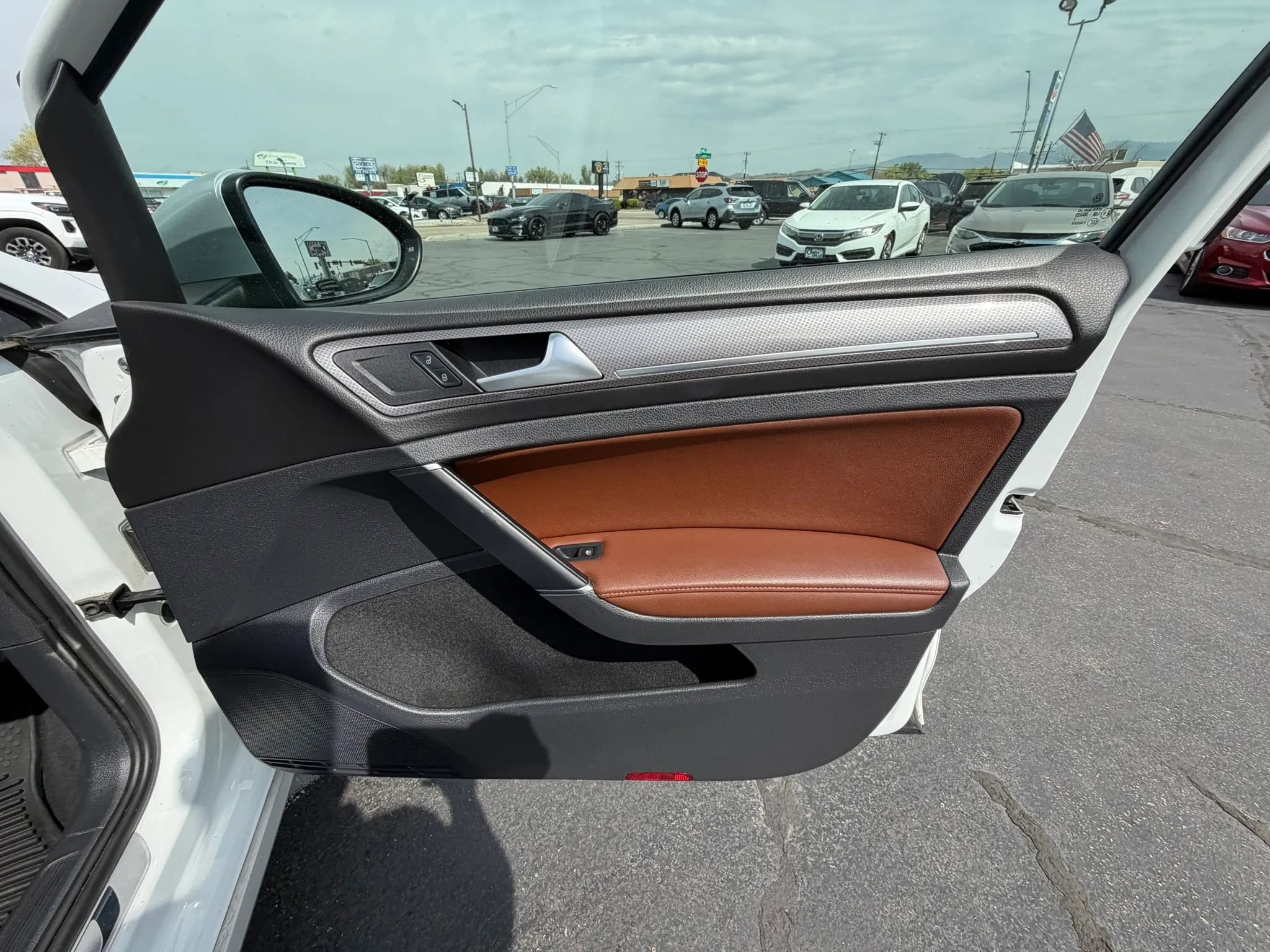 Used 2018 Volkswagen Golf Alltrack SEL image 14