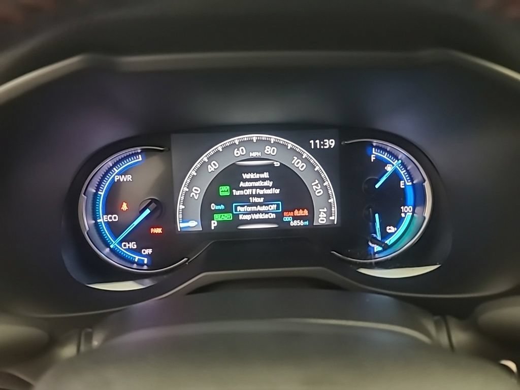Used 2025 Toyota RAV4 SE w/ Weather & Moonroof Package AWD/4WD image 28