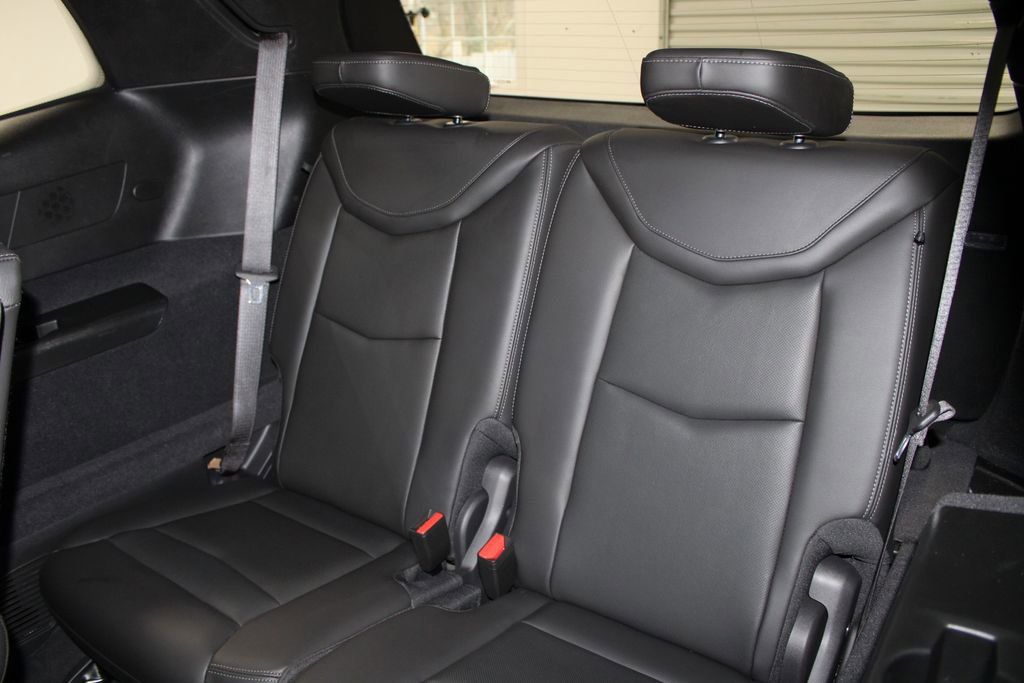 Used 2025 Cadillac XT6 Premium Luxury image 27