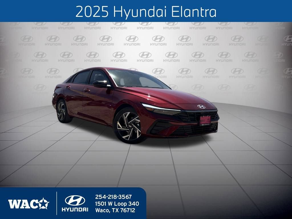 Used 2025 Hyundai Elantra Sport image 1