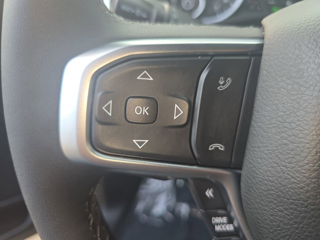 New 2026 RAM 1500 4x4 Crew Cab image 17